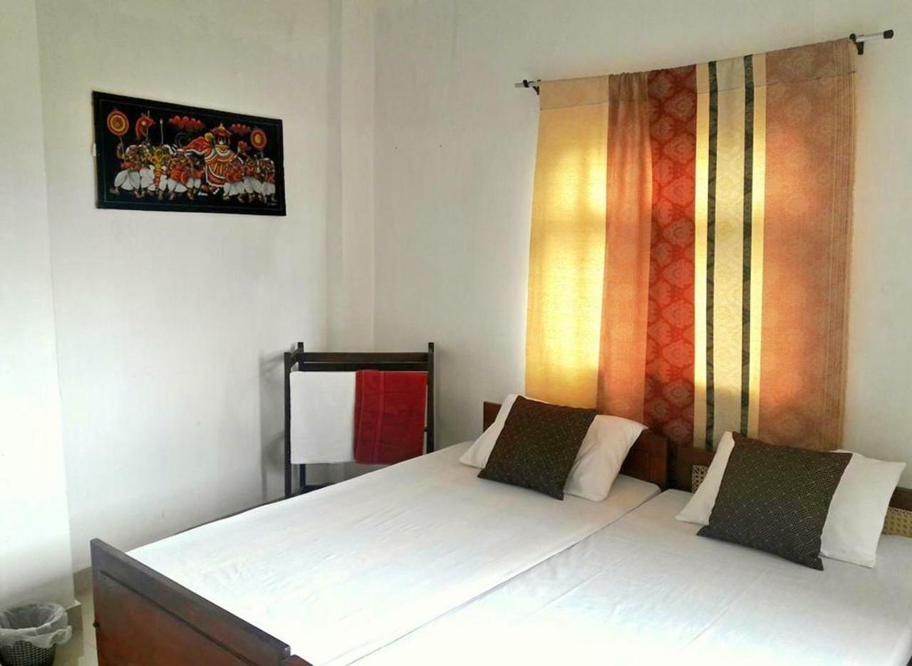 Mountview Homestay קנדי מראה חיצוני תמונה