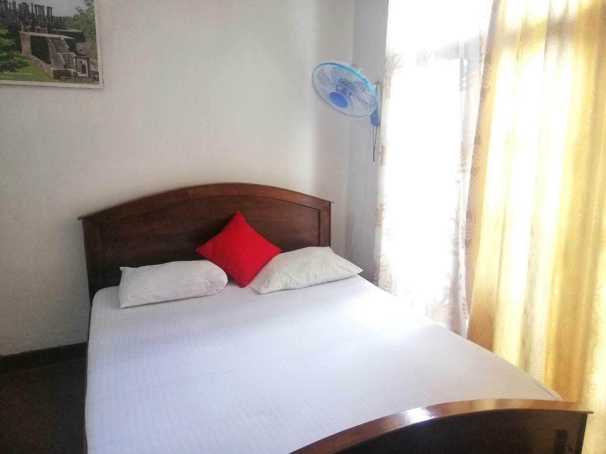 Mountview Homestay קנדי מראה חיצוני תמונה